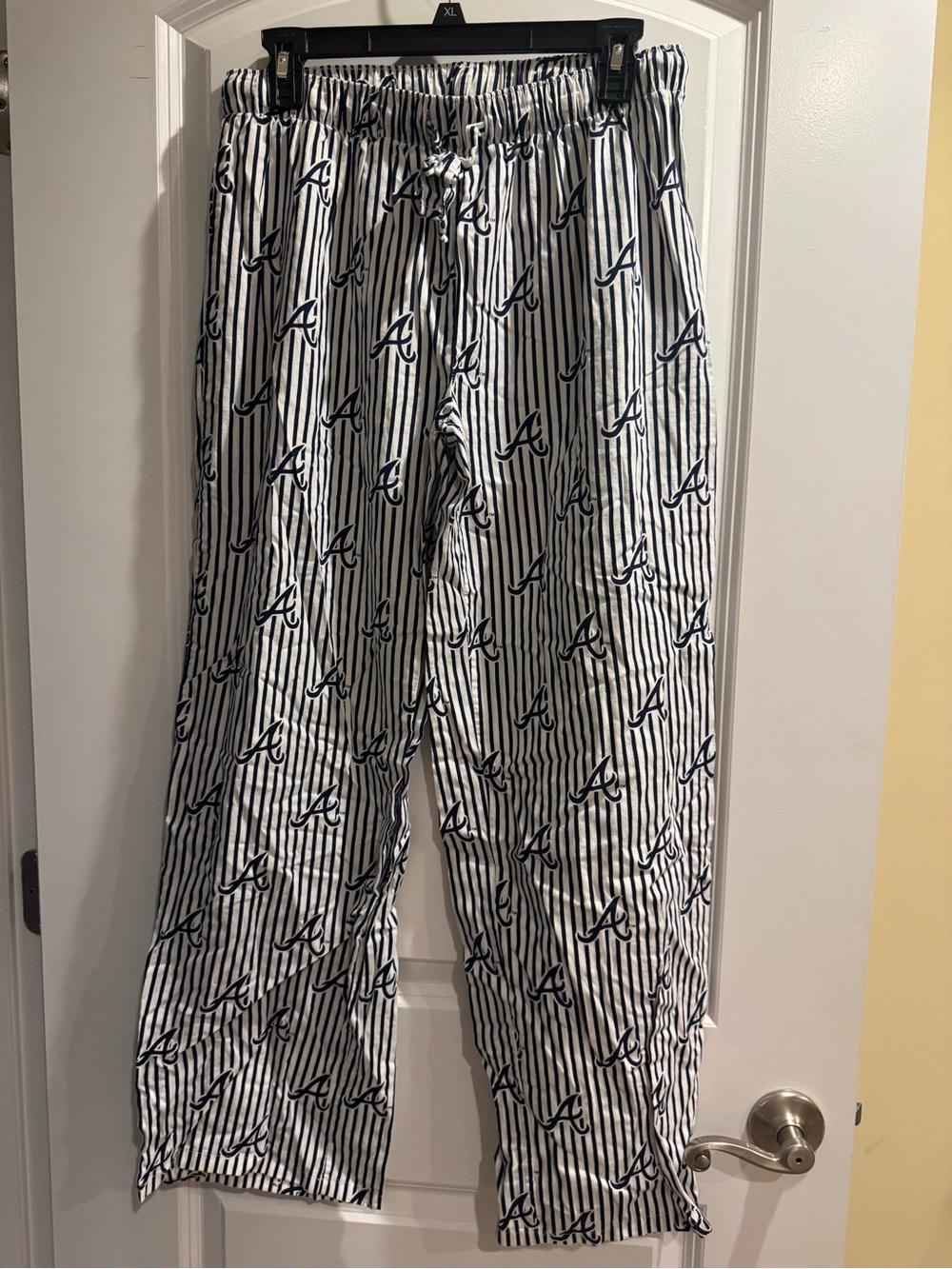Atlanta Braves White and Navy Striped Sleep Pants